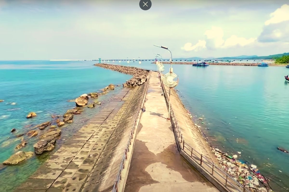 Đường ra cảng biển ở Dinh Cậu