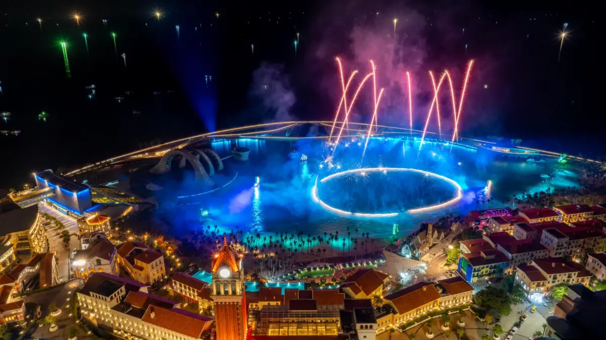 vivuphuquoc-symphony show & high view